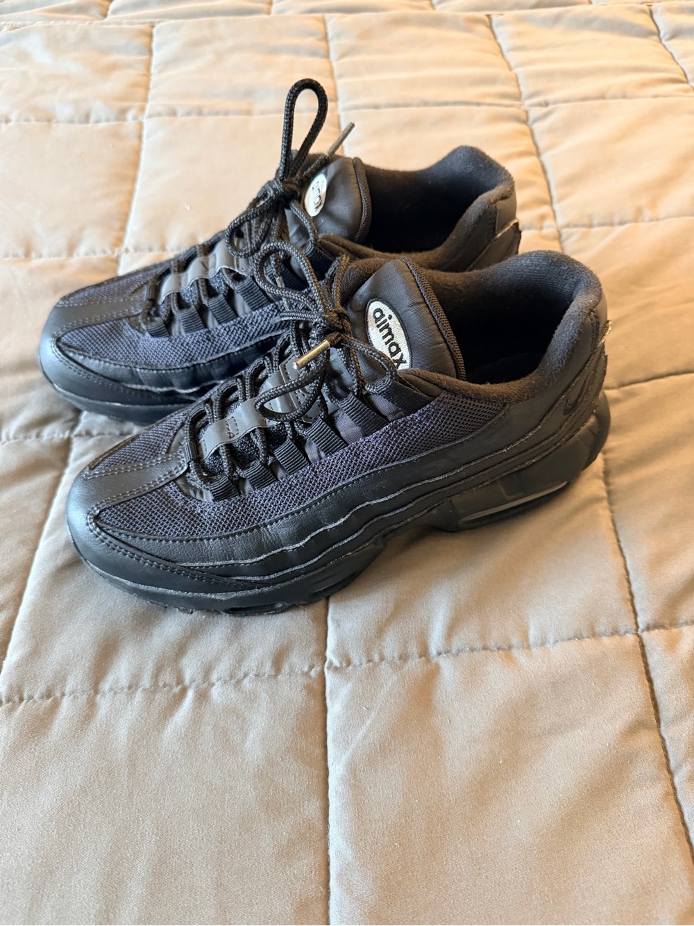 Nike Black Air Max 95 Sneakers